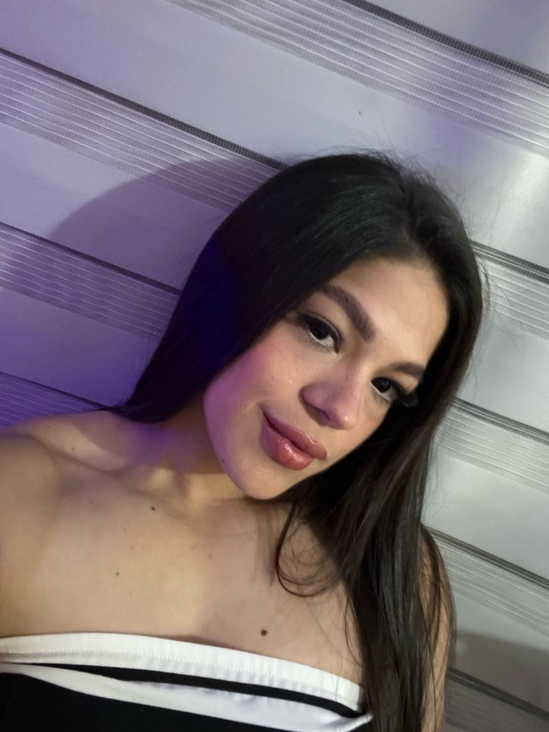 Kim on HoneyGirl